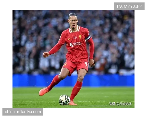 威廉·萨利巴对比范戴克：新生代与顶级中卫标杆对比